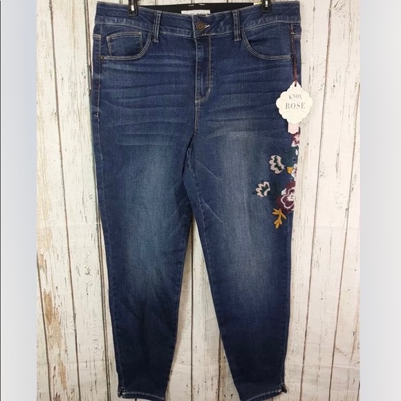 Knox Rose Denim - Knox Rose Flower Embroidered Women’s Mid-rise Skinny Size 14